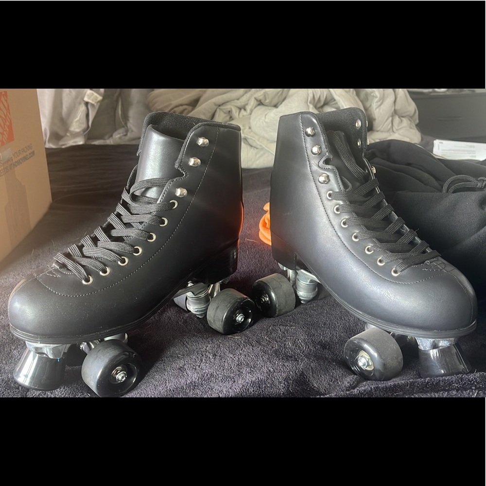 Cosmic skates | Midnight Catching Wind Roller Skates